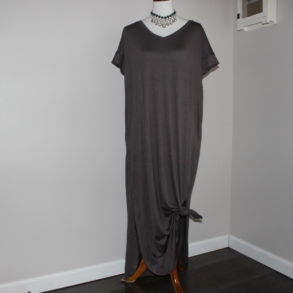Oversized Loose Fit Maxi Dress - Picture 3 of 3